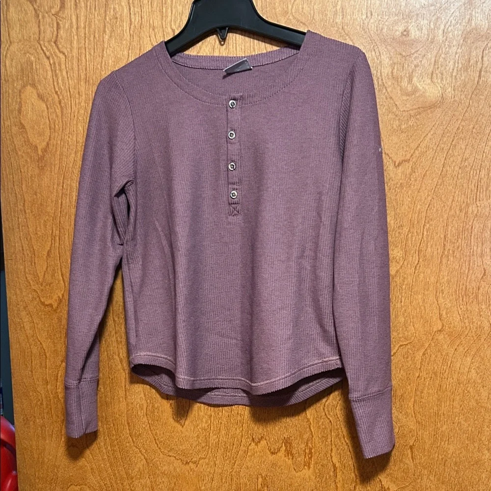 Columbia Mauve Long Sleeve Women's Henley - Picture 1 of 5